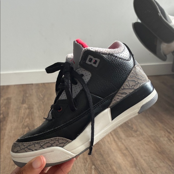Jordan Kids Black and Gray Sneakers - Picture 6 of 16